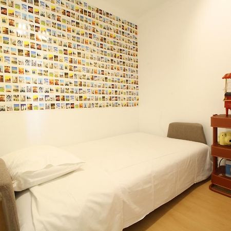 Bairro Alto In A Polaroid - Party In Lisbon Apartment Ngoại thất bức ảnh